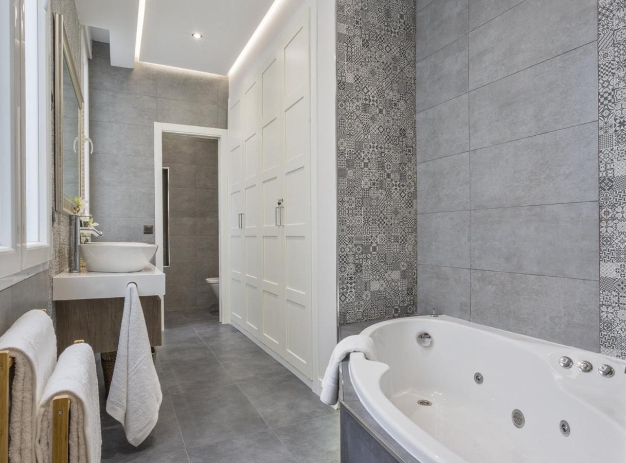 Charming City Center Apartment For 4 Perfect Location, Espoz Y Mina III มาดริด ภายนอก รูปภาพ